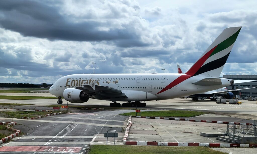 Aeroplan Emirates