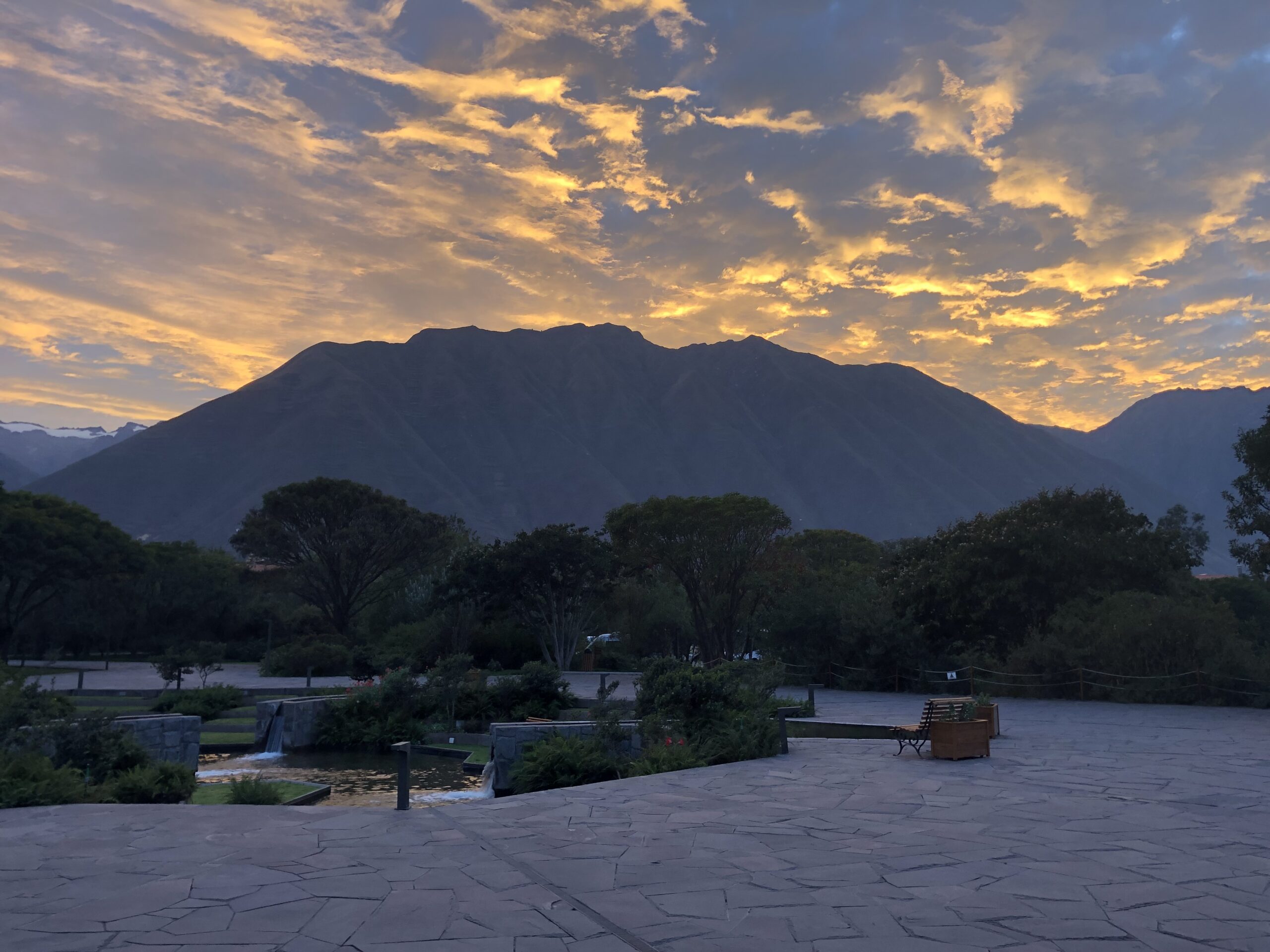 tambo del inka sunset