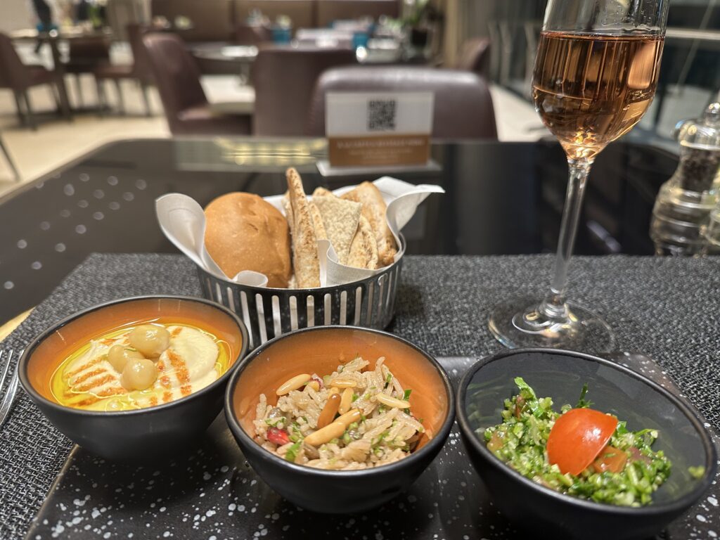 Al Safwa First Class Lounge Access