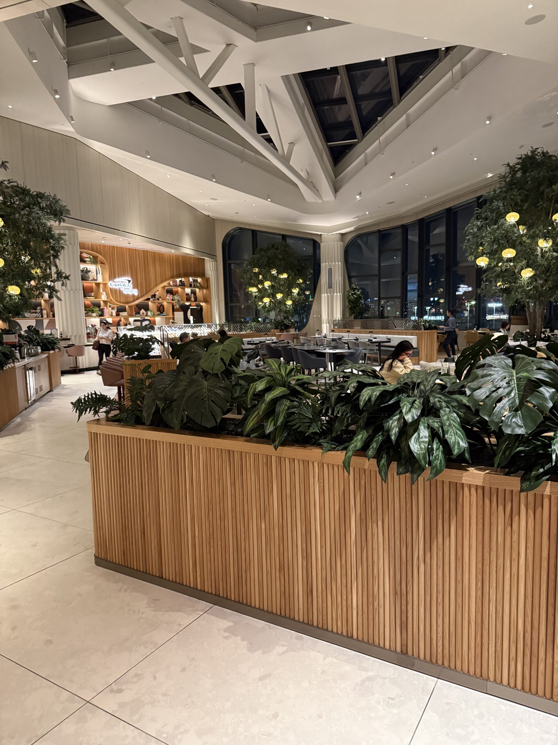 LGA Terminal B Lounges